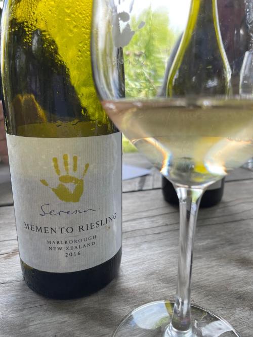 A bottle and glass of Seresin Riesling 